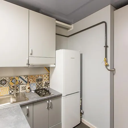 новобудова з сучасним ремонтомна вулиця шевченка 19