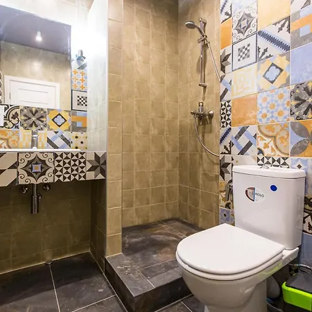 новобудова з сучасним ремонтомна вулиця шевченка 19 Lviv