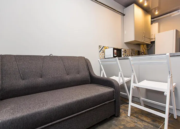 новобудова з сучасним ремонтомна вулиця шевченка 19 شقة