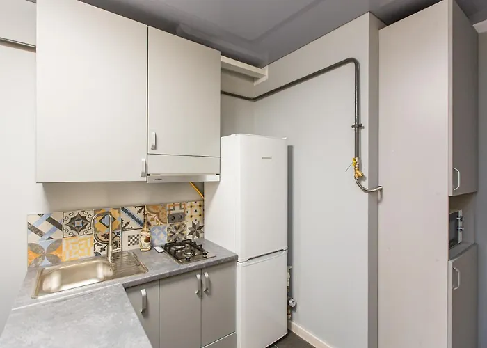 новобудова з сучасним ремонтомна вулиця шевченка 19