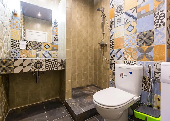 новобудова з сучасним ремонтомна вулиця шевченка 19 Λβιβ