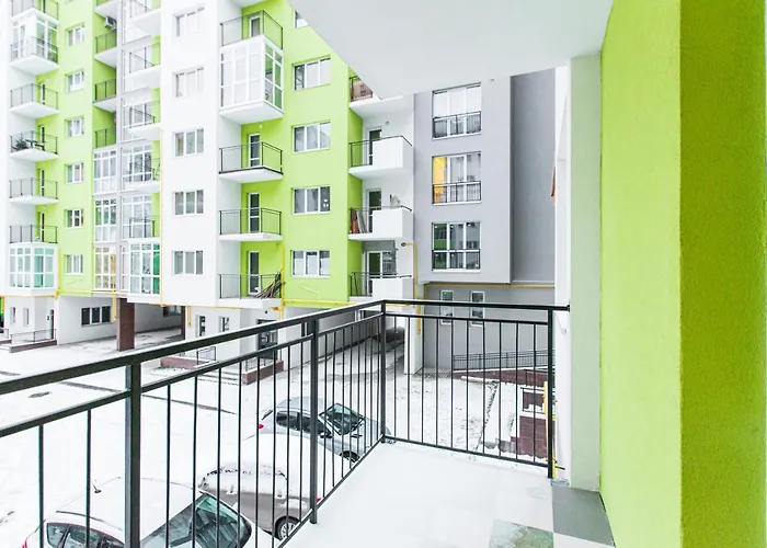 новобудова з сучасним ремонтомна вулиця шевченка 19 *